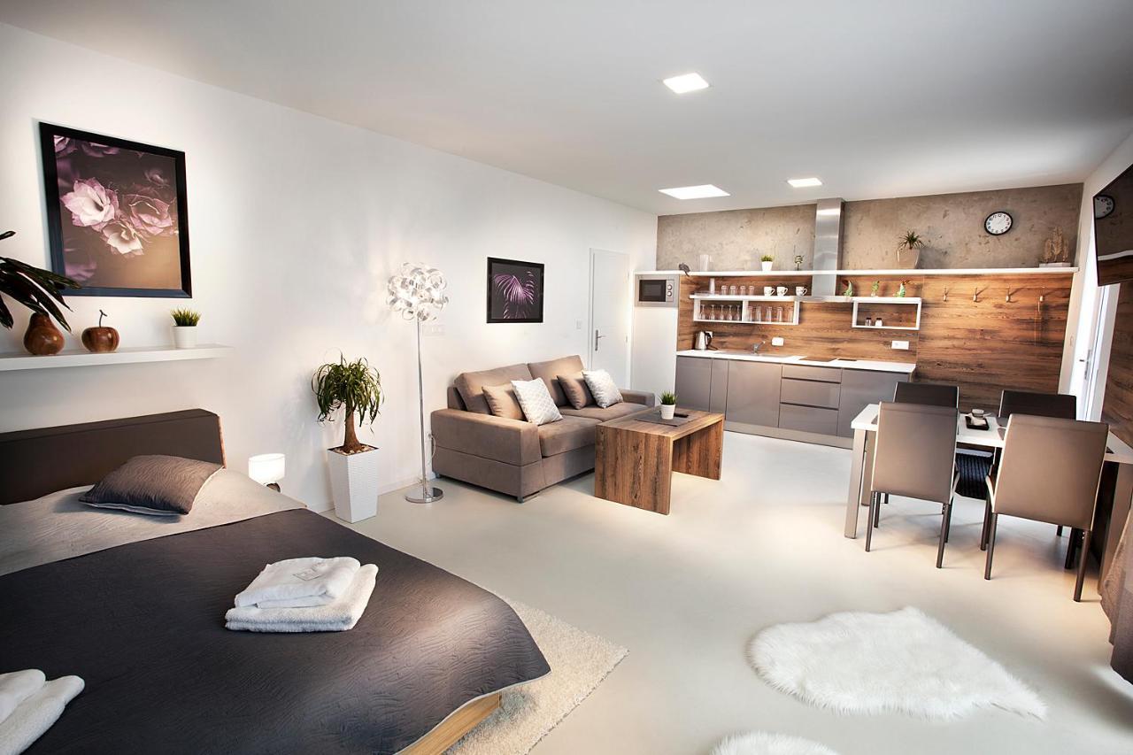 Apartmany Ladná מראה חיצוני תמונה